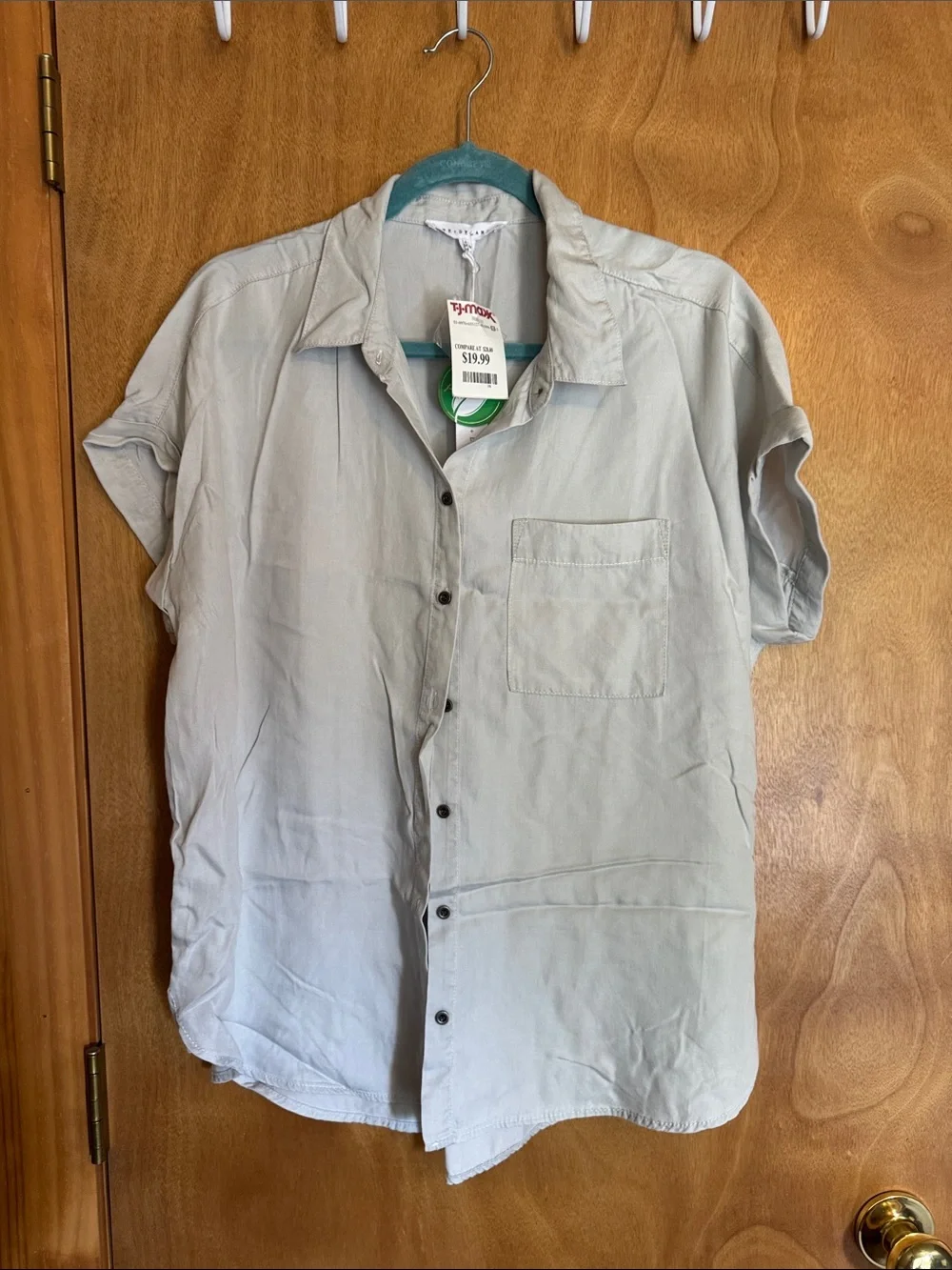 Jane and Delancey Light Gray Button-Up Short Sleeve Blouse